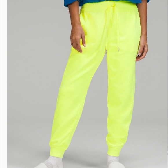 3 pair Lululemon Joggers - Picture 6 of 8